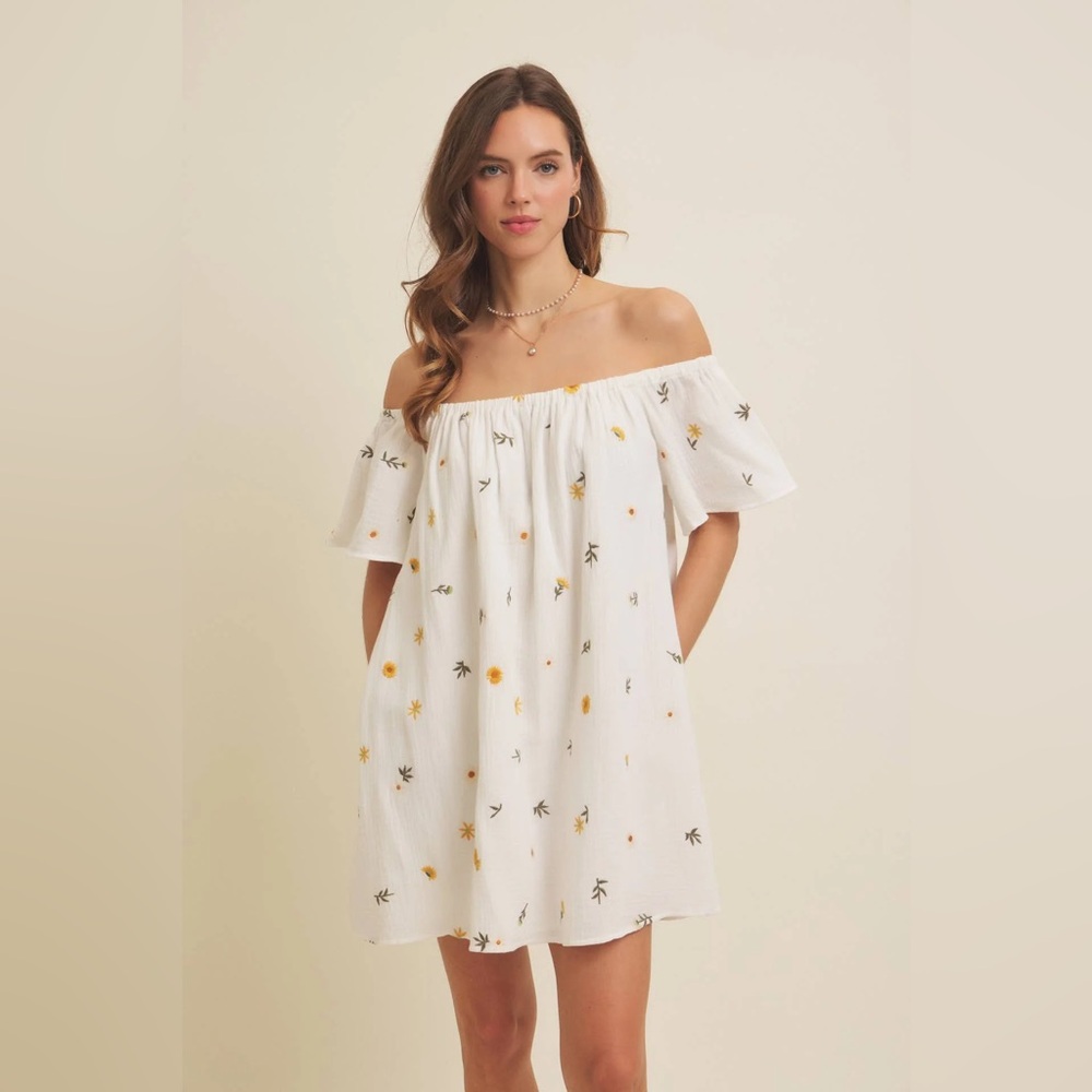 La February Off-Shoulder Dress w/ Daisy Embroidery